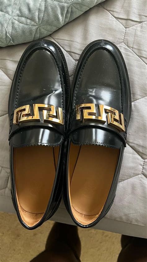 versace slippers men's price.